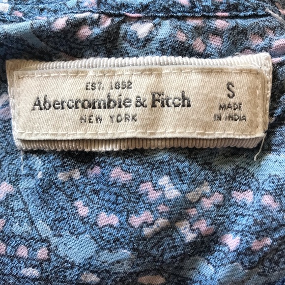 A&F Crop Top - Picture 3 of 6